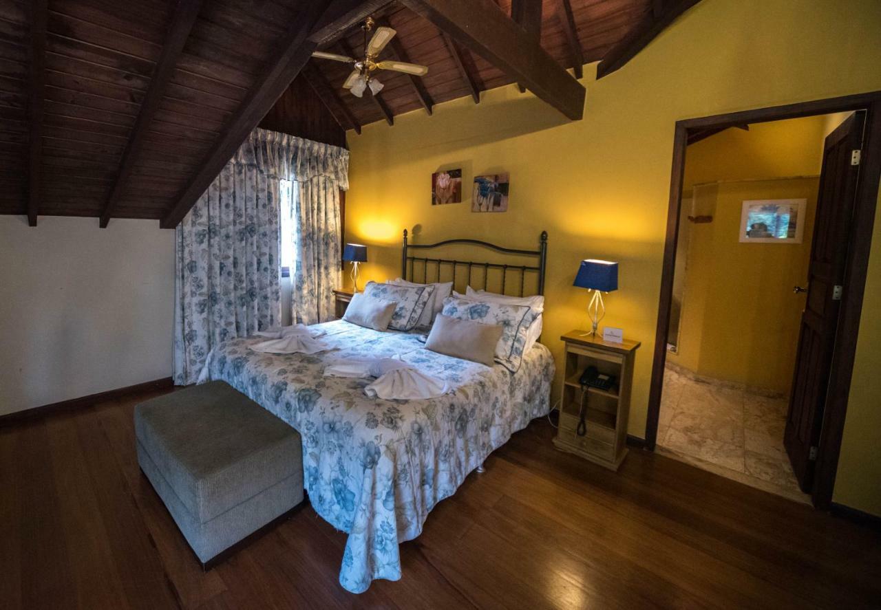 Pousada Quinta Dos Passaros Itaipava ภายนอก รูปภาพ